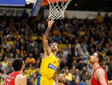 Μακάμπι-Ολυμπιακός 65-64: Ήττα στις λεπτομέρειες και... μπλέξιμο